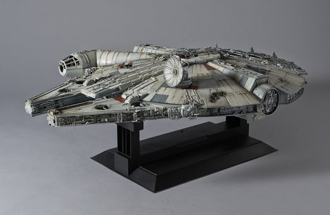 Star Wars Millennium Falcon Perfect Grade 1/72 Bandai 01206 plastikinis modelis