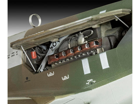 Revell Dornier Do 335 Pfeil 1/48 dovanų rinkinys su dažais ir klijais