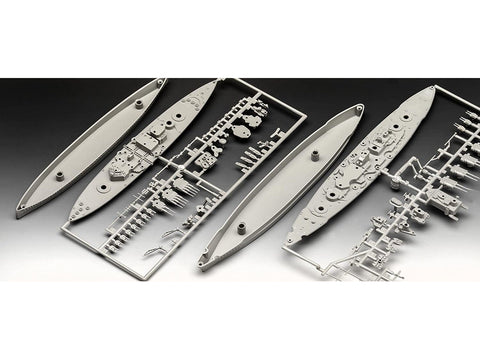 Revell Bismarck mūšio dioramos rinkinys 1:1200, dovanų komplektas (05668)