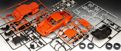 Revell Porsche 934 RSR Jägermeister 1:24 plastikinis surinkimo rinkinys