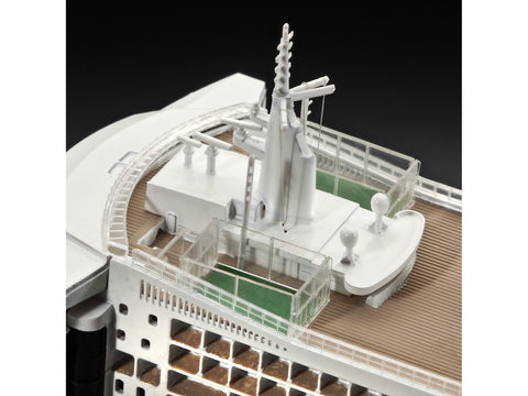Revell Queen Mary 2 laivo modelis 1:700, plastikinis surinkamas, 49,4 cm