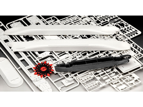 Revell RMS Titanic dovanų rinkinys 1:1200 ir 1:700 su klijais ir dažais