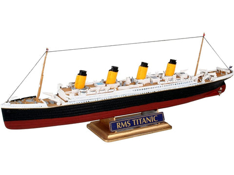 Revell RMS Titanic 1:1200 dovanų komplektas su klijais, dažais ir teptuku 65804