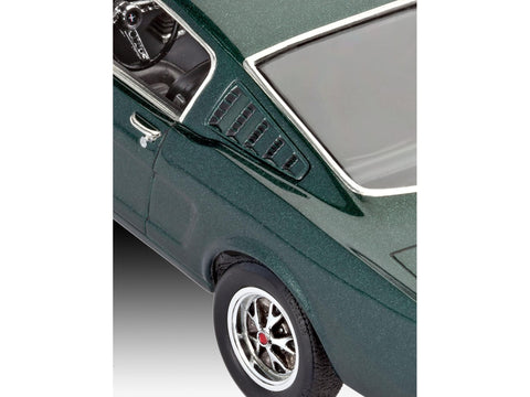 Revell 1965 Ford Mustang 2+2 Fastback rinkinys 1:24 su dažais