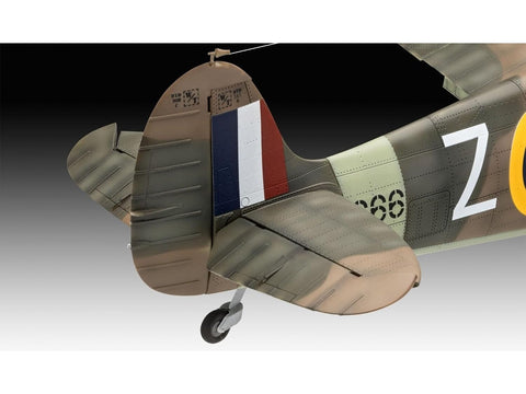 Revell Spitfire Mk.II Iron Maiden Aces High 35-mečio dovanų rinkinys 1/32