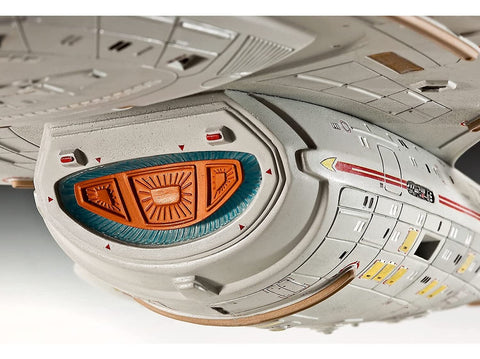 Revell Star Trek U.S.S. Voyager plastikinis modelis 1/670 surinkimui