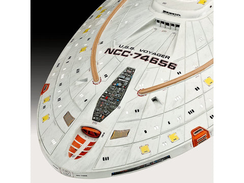 Revell Star Trek U.S.S. Voyager plastikinis modelis 1/670 surinkimui