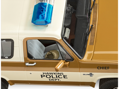 Revell Stranger Things Hopperio 1985 m. Chevy K5 Blazer 1/25 surinkimo rinkinys