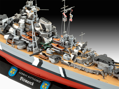 Revell Bismarck mūšinio laivo dovanų rinkinys 1:700 & 1:1200 su dažais
