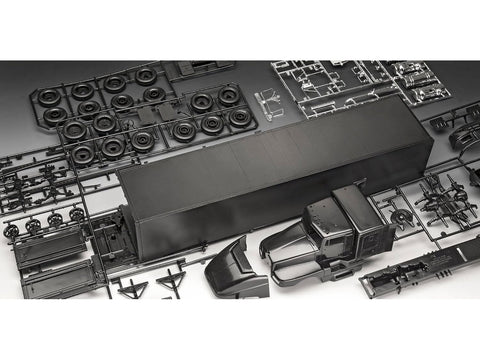 Revell AC/DC Power Up Tour sunkvežimis 1/32 (07731)