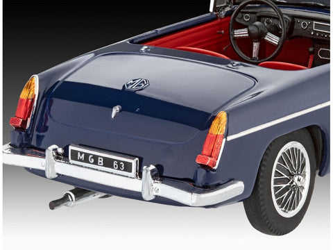 Surenkamas automobilio modelis Revell MG MGB Roadster 1/32 07753