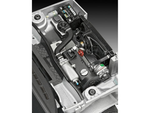 Revell VW Golf 1 GTI 1/24 surenkamas modelis – dovanų komplektas