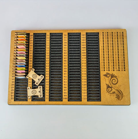 Siūlų ričių organizatorius su adatų pagalvėle, 125 skyreliai 45×28 cm