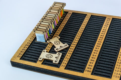 Siūlų ričių organizatorius su adatų pagalvėle, 125 skyreliai 45×28 cm