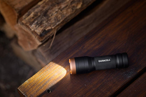 Duracell aliumininis LED žibintuvėlis 250 lm, 180 m, su baterijomis