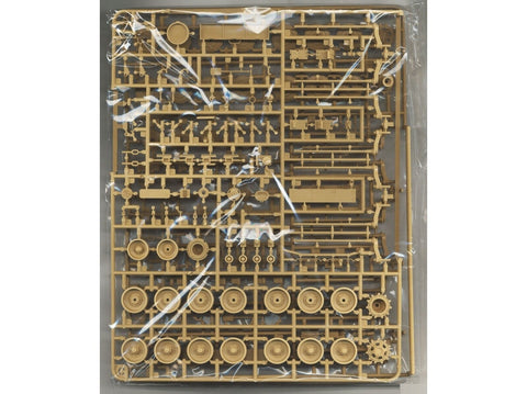 Leopard 2A6 tankas 1/35 riboto leidimo plastikinis surenkamas modelis RFM-5103
