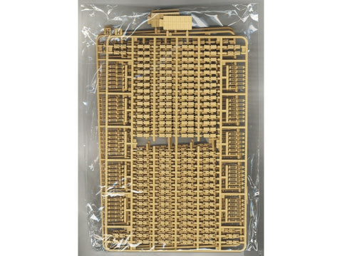 Leopard 2A6 tankas 1/35 riboto leidimo plastikinis surenkamas modelis RFM-5103