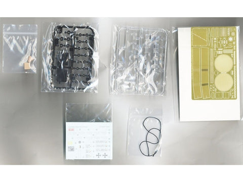 Leopard 2A6 tankas 1/35 riboto leidimo plastikinis surenkamas modelis RFM-5103