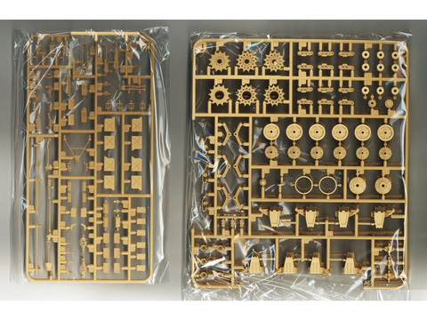 M4A4 Sherman 1/35 plastikinis surenkamas tanko modelis su lipdukais