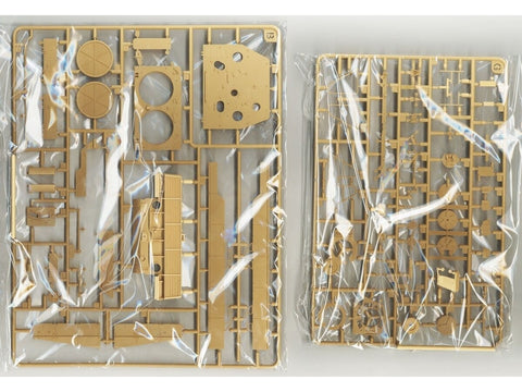 Rye Field Leopard 2A6 užgrobtas Maskvoje su T-80 ratais, 1/35 (RFM-5114)