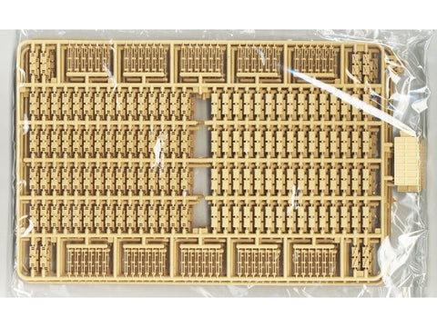 Rye Field Leopard 2A6 užgrobtas Maskvoje su T-80 ratais, 1/35 (RFM-5114)