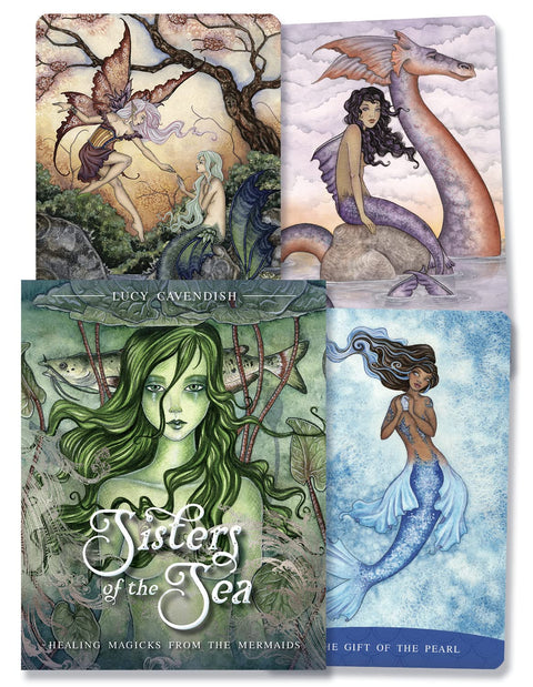 Kortų rinkinys Sisters of the Sea (Lucy Cavendish) – žalias viršelis ir trys pavyzdinės undinių iliustracijos, paryškinančios skirtingus dizaino variantus