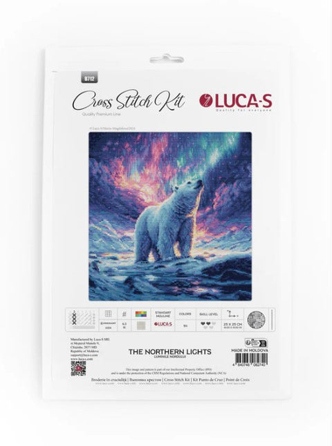 Kryželių rinkinys LUCA‑S 'The Northern Lights' ant pakuotės pavaizduotas lokys su šiaurės pašvaiste, 25×25 cm