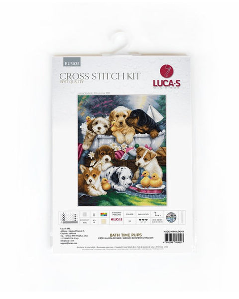 Siuvinėjimo rinkinys LUCA·S su spalvotu „Bath Time Pups“ šuniukų dizainu, matomas priekinis baltos pakuotės vaizdas
