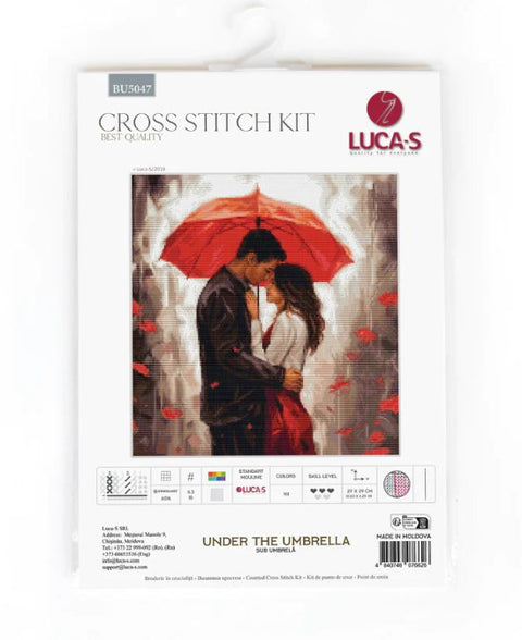 Kryželių rinkinys Luca‑S su raudonu skėčiu ir romantiška pora ant pakuotės, rodoma priekinė iliustracija, skirtas interjero dekorui