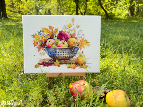 Drobė su rudeniška vaisių kompozicija Mercyka, 30×40 cm, fotografuota lauke su tikrais obuoliais