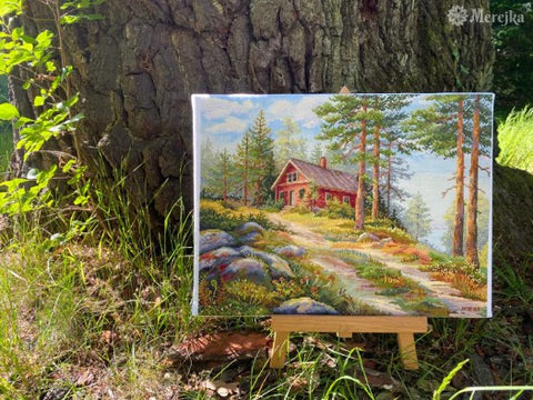 Drobė su raudonu nameliu (Merejka), mažo formato ant stovelio, šviesus miškingas peizažas, fotografuota lauke