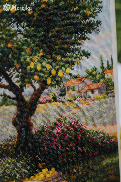 Kryželių siuvinėjimo rinkinys „Po citrinmedžiu“ 39×30 cm, DMC