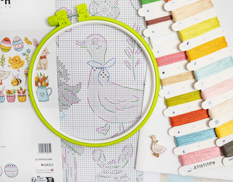 Velykinis siuvinėjimo rinkinys kryželiu „Easter Sampler“ 40x19 cm