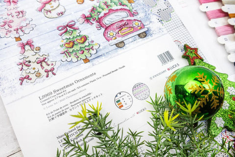 Kalėdinis siuvinėjimo rinkinys „Sweetmas“ žaisliukai, 9 cm, 6 vnt.