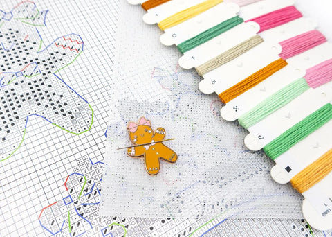Kalėdinis siuvinėjimo rinkinys „Sweetmas“ žaisliukai, 9 cm, 6 vnt.