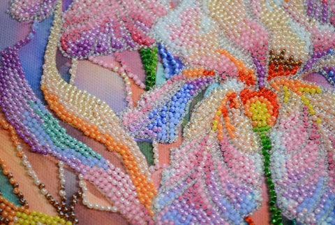 Siuvinėjimo karoliukais rinkinys „Gėlių įkvėpimas“ 24x31,5 cm