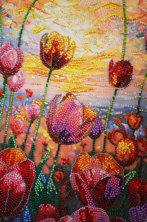 Puošnus karoliukų siuvinėjimo rinkinys „Pavasario ritmas“ 24x42 cm