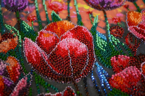 Puošnus karoliukų siuvinėjimo rinkinys „Pavasario ritmas“ 24x42 cm