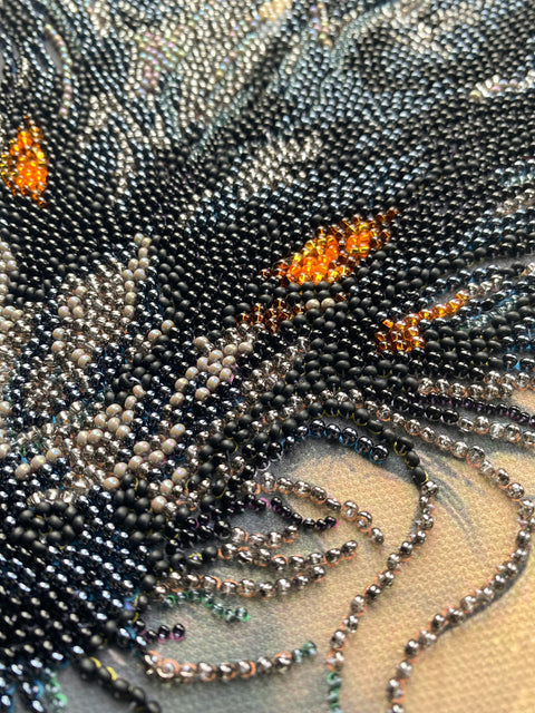 Karoliukų siuvinėjimo rinkinys „Prabudusi legenda“ 30x60 cm