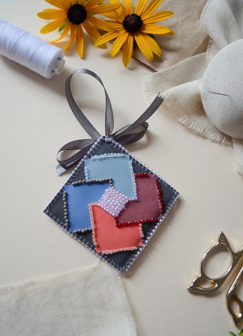Dekoracija „Šiltas spindulys“ 13,2×6,6 cm AABT-049