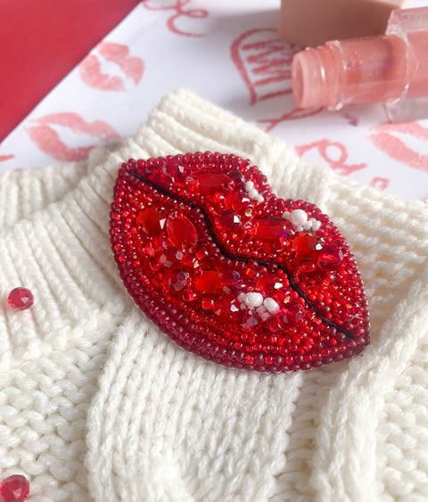 Lipdukas dekoracija „Aistringi bučiniai“ 7,4x4,6 cm AAD-244