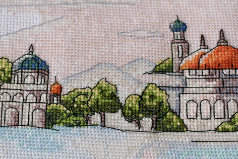 Siuvinėjimo kryželiu rinkinys „Spalvoti kupolai“, 38x18 cm AAH-110