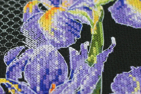 Rinkinys siuvinėjimui kryželiu „Japoniškos vilkdalgės“ 16x43 cm