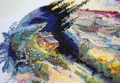 Abris Art kryželiu siuvinėjimo rinkinys „On Top of the World“, 23x23
