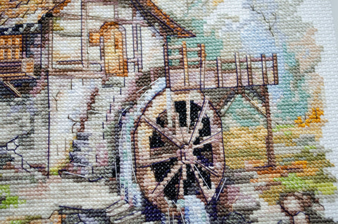 Siuvinėjimo rinkinys kryželiu „Vandens simfonija“ 22x22 cm AAH-237
