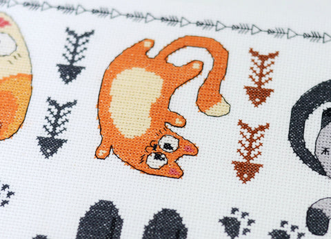 Rinkinys siuvinėjimui kryželiu „Meow-meow“ katė 35x35 cm AAH-281
