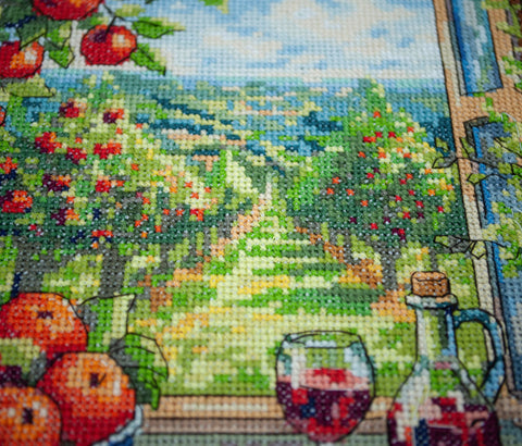 Siuvinėjimo rinkinys kryželiu „Obelų rojus“ 24x32 cm AAH-305
