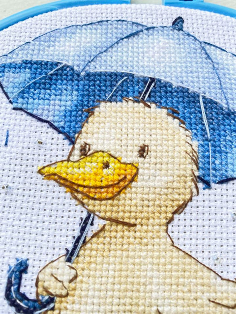 Siuvinėjimo rinkinys kryželiu „Ančiuko pasivaikščiojimas“ 15x15 cm