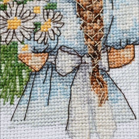 Siuvinėjimo kryželiu rinkinys „Ramunės jai“ su lankeliu, 15x15 cm