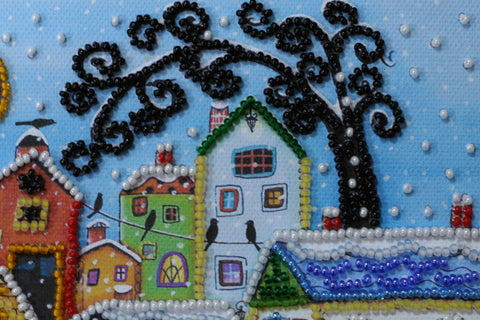 Mini karoliukų siuvinėjimo rinkinys „Spalvingi namai“ 15x15 cm
